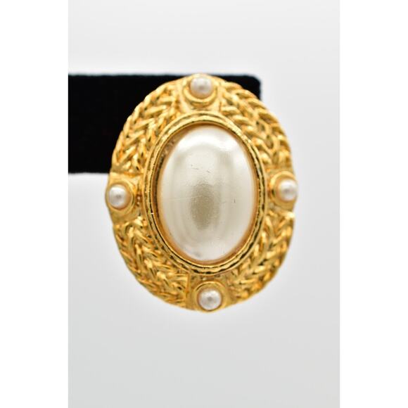 Vintage Oval Earrings White Pearl Gold Tone Heavy Chunky NOS USA 1980s BinAE - Picture 7 of 12